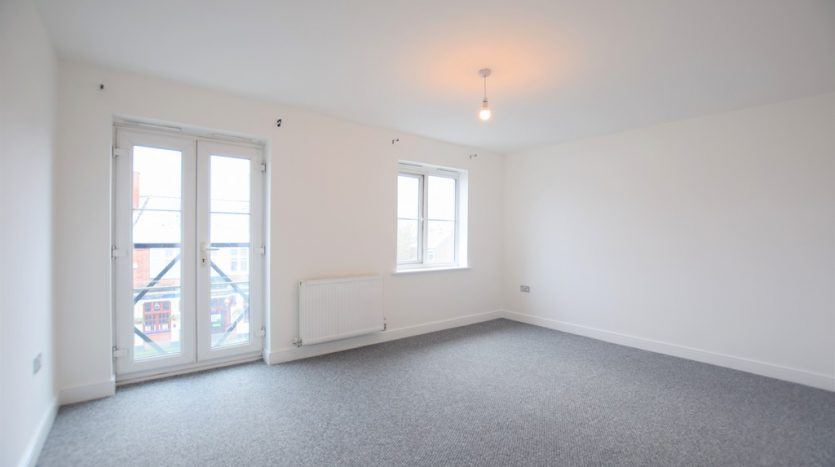 2 Bedroom Flat To Rent in Flat 18, Ilford, IG6 