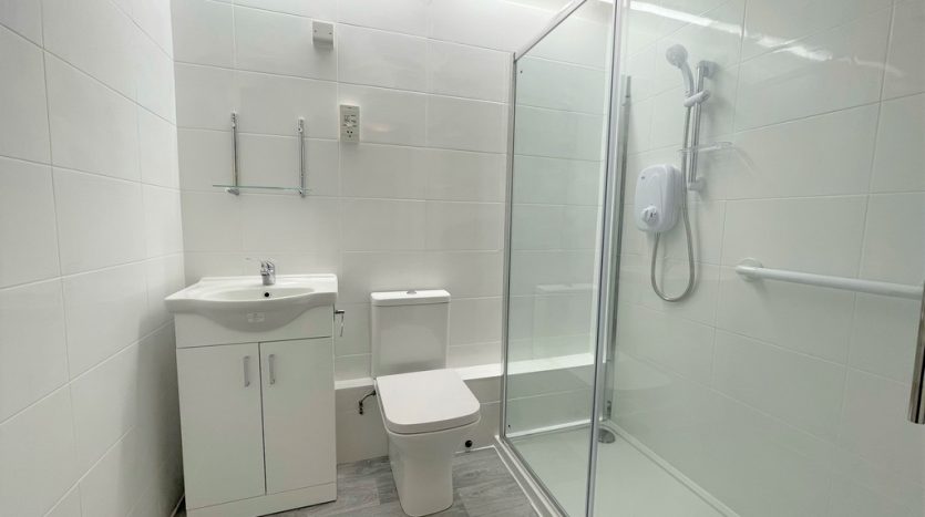 1 Bedroom  To Rent in Beehive Lane, Ilford, IG4 