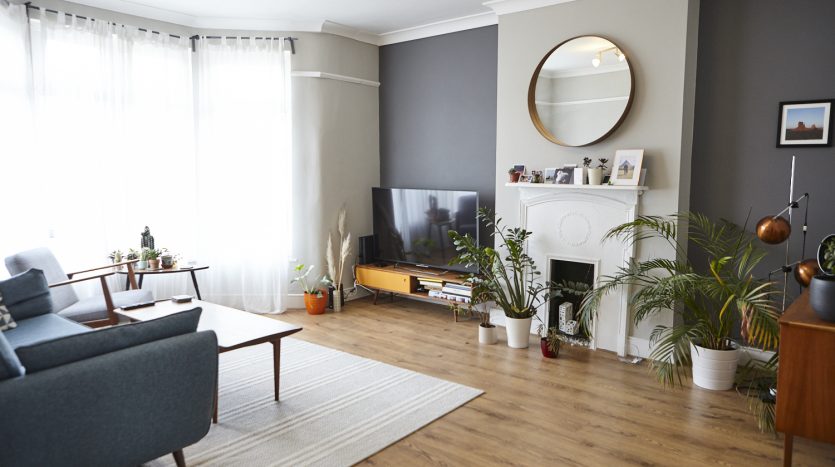 2 Bedroom Flat To Rent in 8a Cecil Avenue, Barking, IG11
