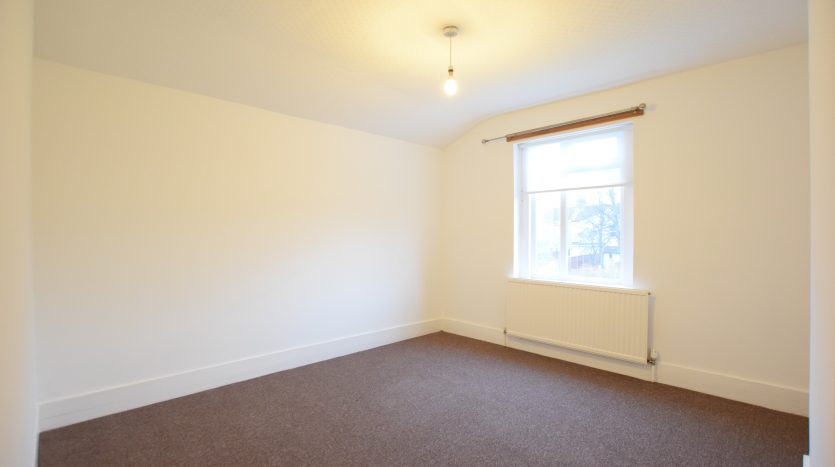 4 Bedroom House To Rent in Balfour Road, Ilford, IG1 