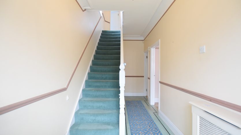 3 Bedroom Semi-Detached House For Sale in Vista Drive, Ilford, IG4 