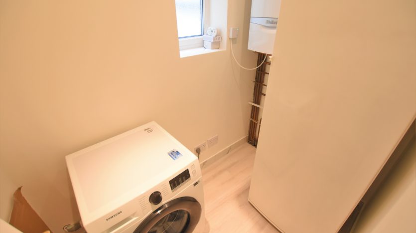 3 Bedroom Semi-Detached House For Sale in Vista Drive, Ilford, IG4 