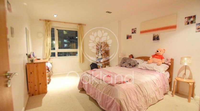 1 Bedroom Flat To Rent in City Tower 3 Limeharbour, London, E14 