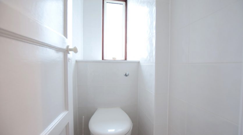 2 Bedroom Terraced House To Rent in New North Road, Ilford, IG6 