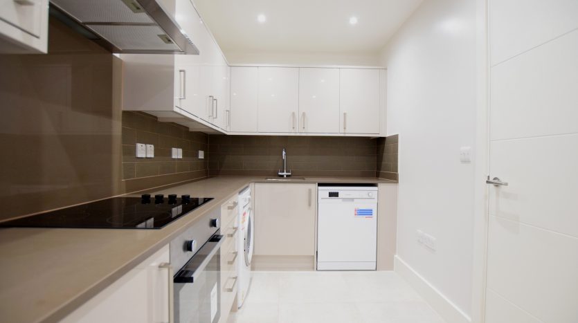 2 Bedroom  To Rent in Flat 4, Ilford, IG1 