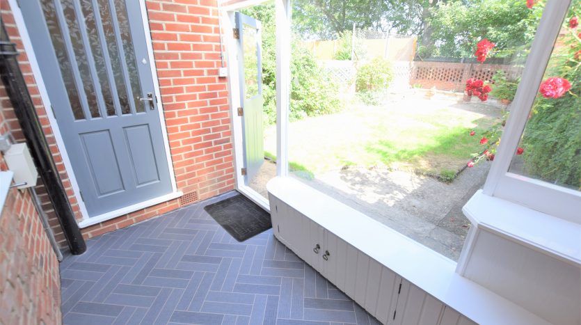 3 Bedroom Semi-Detached House To Rent in Epsom Road, Ilford, IG3 