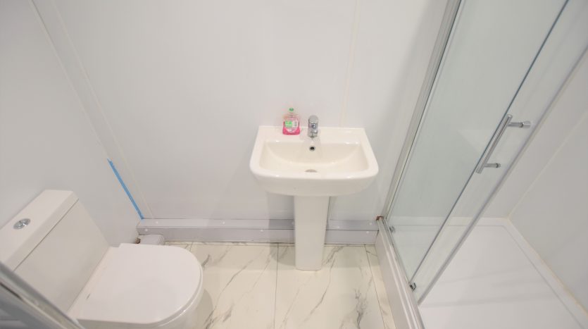 4 Bedroom Terraced House To Rent in Westernville Gardens, Ilford, IG2 