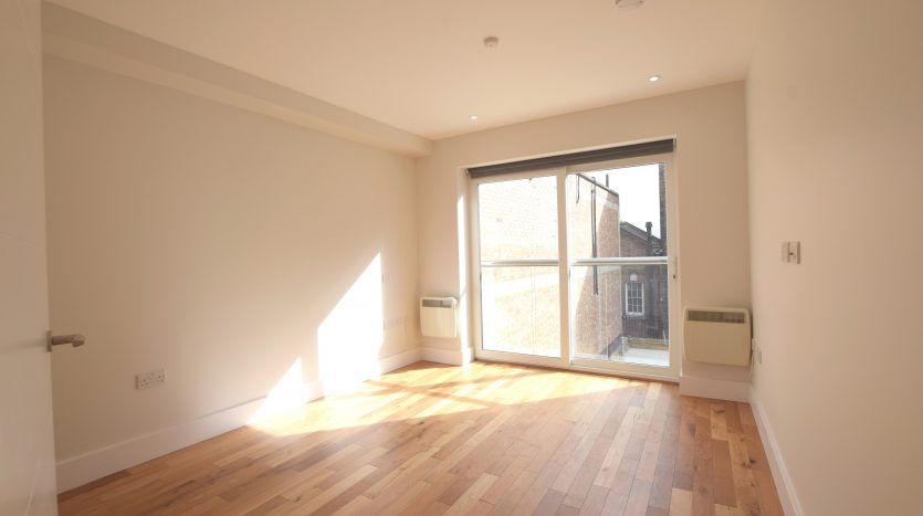 2 Bedroom  To Rent in Flat 4, Ilford, IG1 