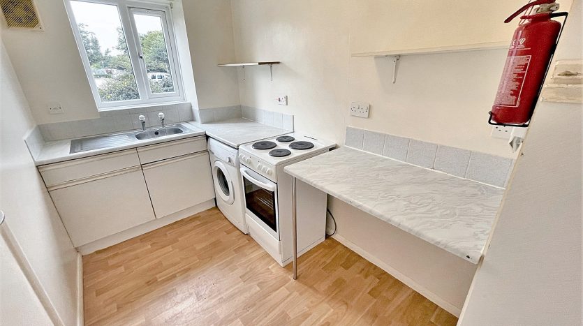 1 Bedroom  To Rent in Honey Close, Dagenham, RM10