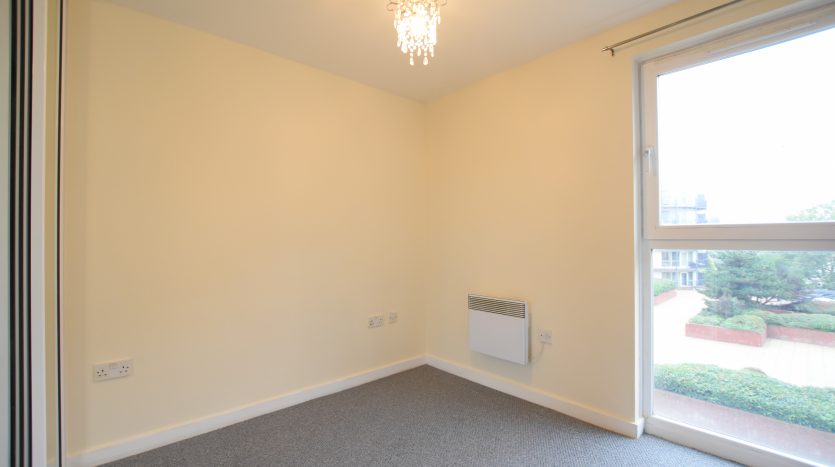 2 Bedroom  For Sale in Flat 92, Ilford, IG2 