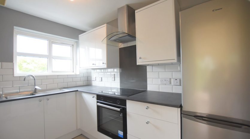2 Bedroom  To Rent in Lavender Place, Ilford, IG1 