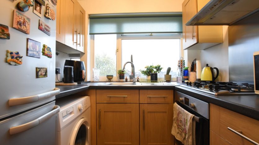 2 Bedroom  For Sale in Lancelot Road, Hainault, IG6 