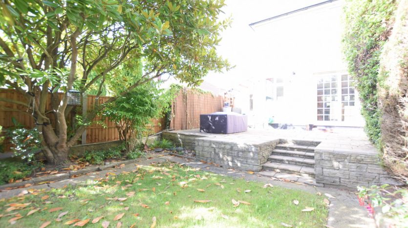 3 Bedroom  For Sale in Rushden Gardens, Barkingside, IG5 