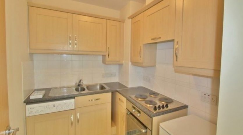 1 Bedroom  To Rent in Eastern Avenue, Ilford, IG2 