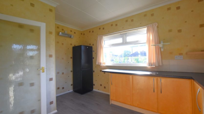 4 Bedroom  To Rent in Cecil Avenue, Hornchurch, RM11