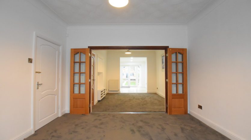 4 Bedroom  To Rent in Coventry Road, Ilford, IG1 