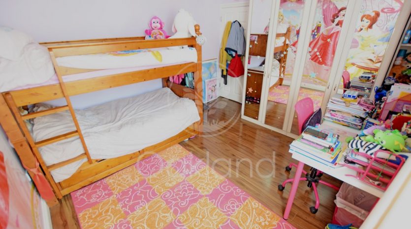5 Bedroom  To Rent in Eastern Avenue, Essex, IG2 