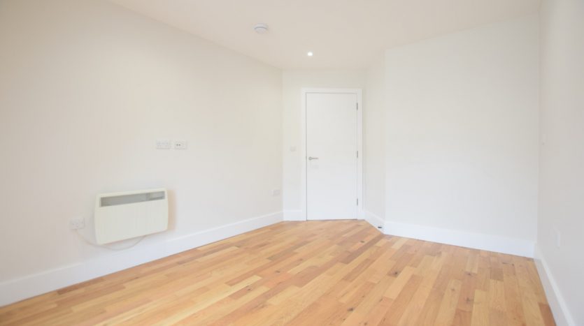 2 Bedroom  To Rent in Postway Mews, Ilford, IG1 