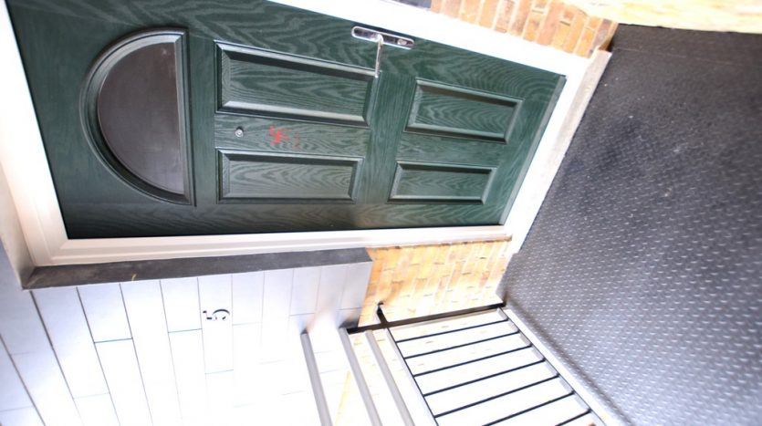 2 Bedroom  To Rent in Postway Mews, Ilford, IG1 
