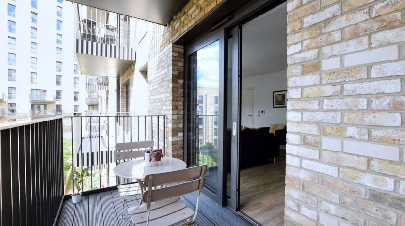 1 Bedroom  To Rent in Bramwell Way, Silver Town, E16 