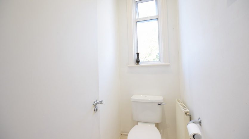4 Bedroom  To Rent in Coventry Road, Ilford, IG1 
