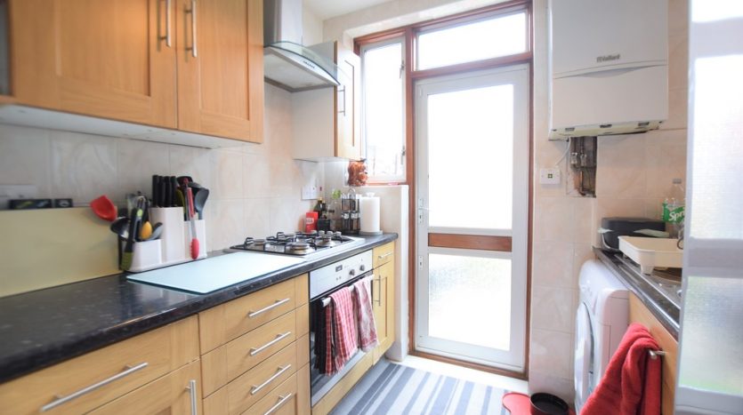 3 Bedroom  To Rent in Craven Gardens, Barkingside, IG6 