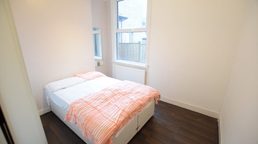 2 Bedroom  To Rent in Empress Avenue, Ilford, IG1 
