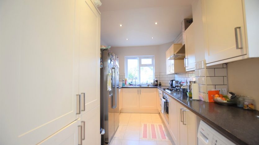 3 Bedroom  To Rent in Trehearn Road, Hainault, IG6 