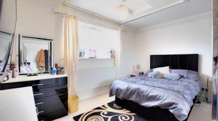1 Bedroom  To Rent in Ashgrove Road, Goodmayes, IG3 