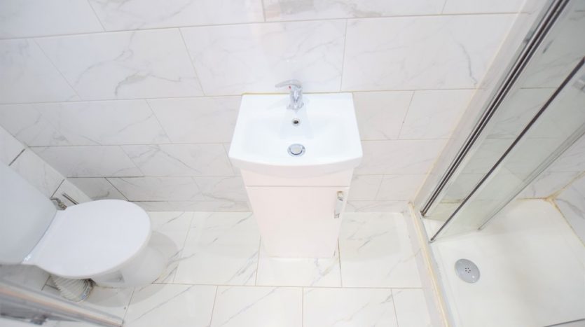 1 Bedroom  To Rent in Pembroke Road, Seven Kings, IG3 