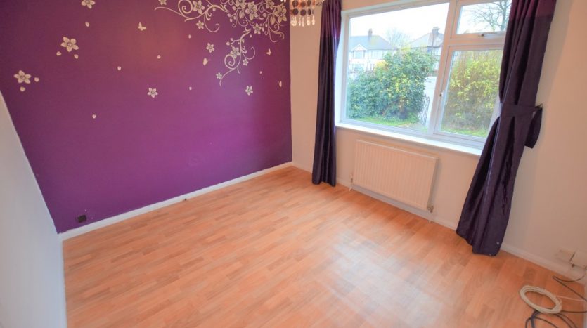 2 Bedroom  To Rent in Milbrook Gardens, Romford, RM6 