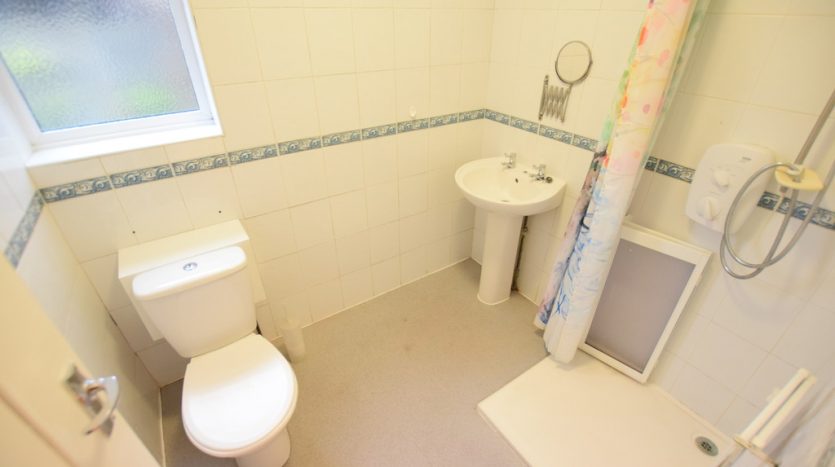 2 Bedroom  To Rent in Milbrook Gardens, Romford, RM6 