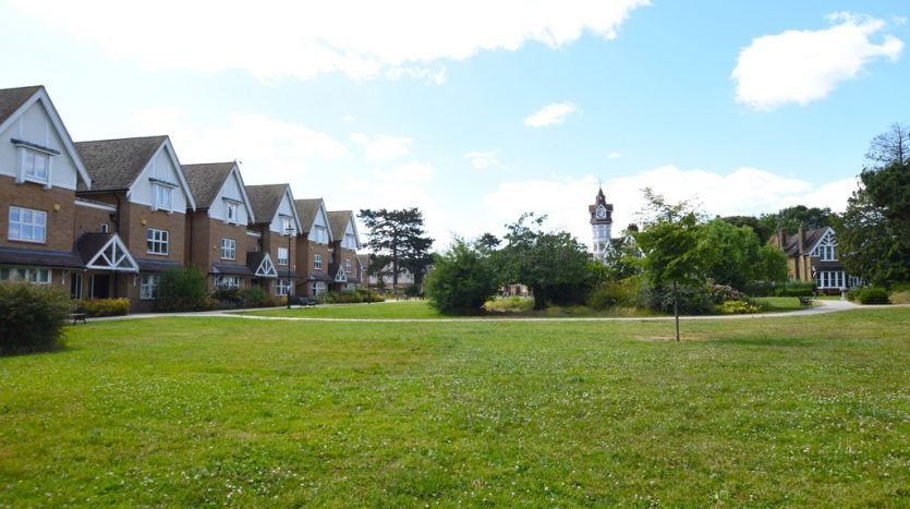 1 Bedroom  To Rent in Thomas Barnardo Way, Ilford, IG6 