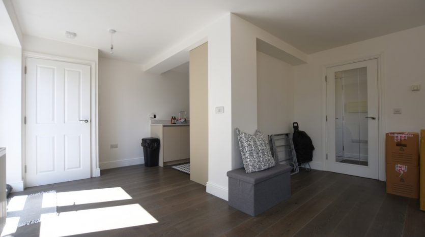 1 Bedroom  To Rent in Thomas Barnardo Way, Ilford, IG6 