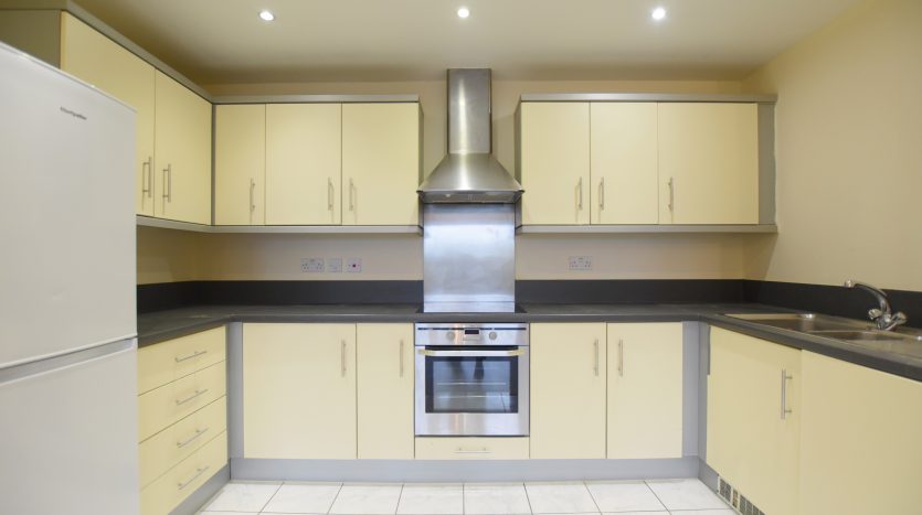 2 Bedroom  For Sale in Flat 92, Ilford, IG2 