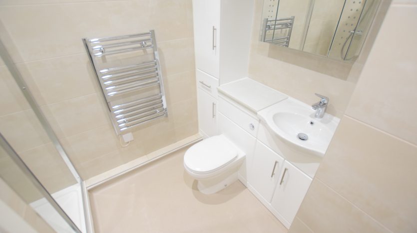 2 Bedroom  To Rent in Flat 4, Ilford, IG1 