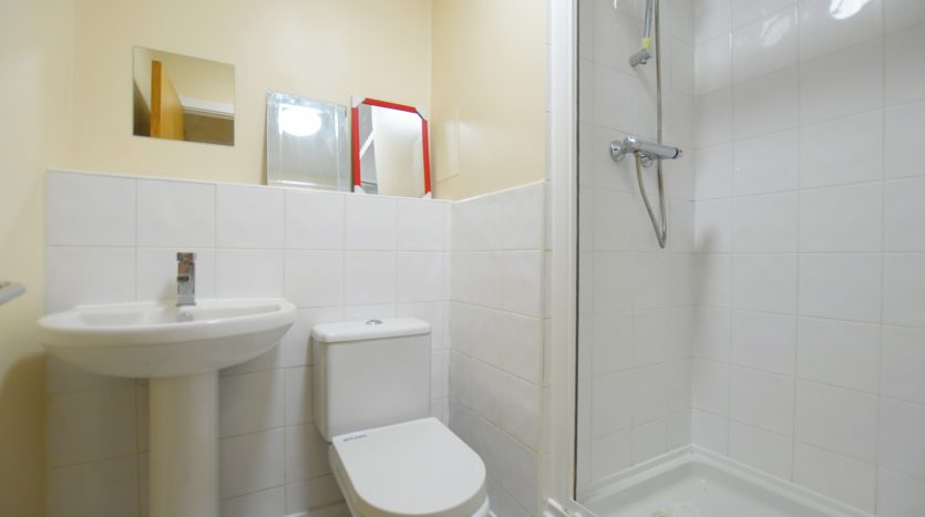 2 Bedroom  For Sale in Flat 92, Ilford, IG2 