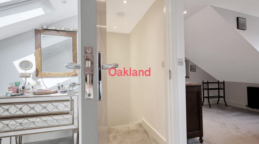 4 Bedroom End of Terrace House To Rent in Bagshot Road, Enfield, EN1 
