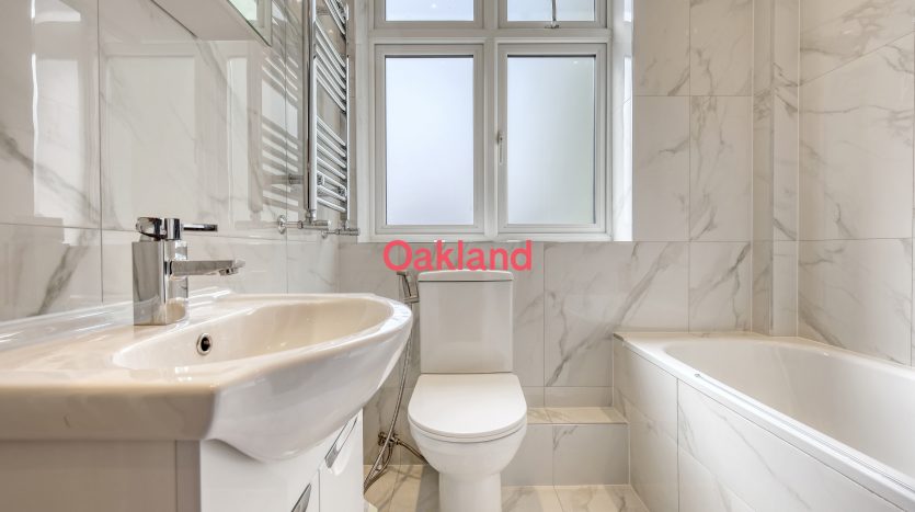4 Bedroom End of Terrace House To Rent in Bagshot Road, Enfield, EN1 