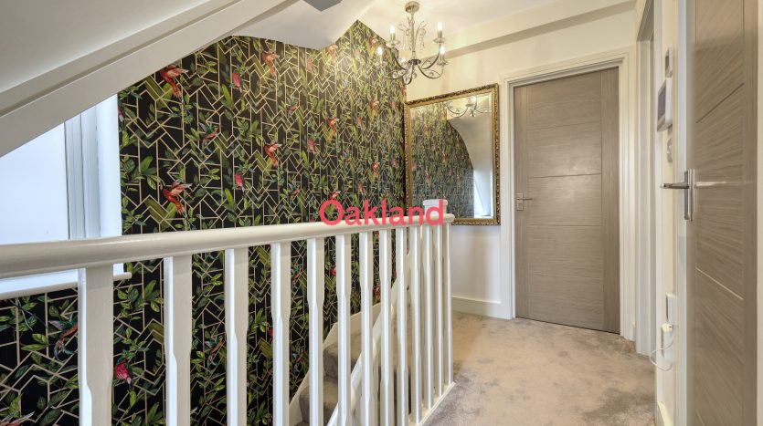 4 Bedroom End of Terrace House To Rent in Bagshot Road, Enfield, EN1 