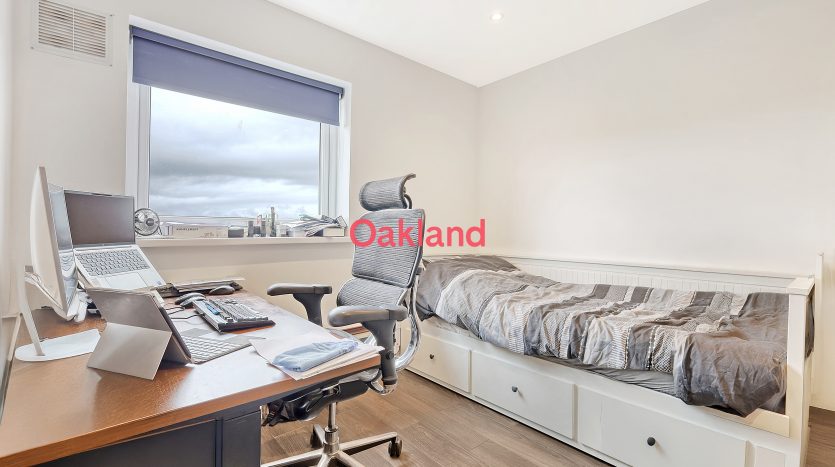 2 Bedroom  To Rent in St. Peters Close, Ilford, IG2 