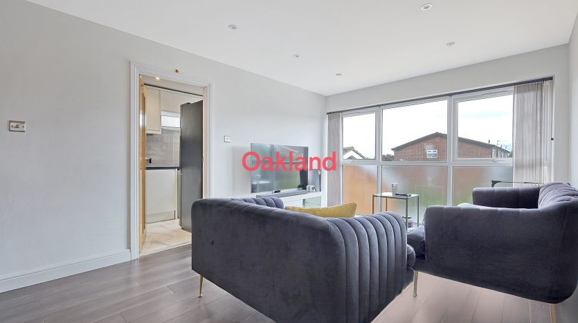 2 Bedroom  To Rent in St. Peters Close, Ilford, IG2 