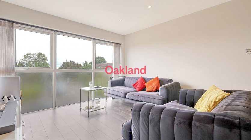 2 Bedroom  To Rent in St. Peters Close, Ilford, IG2 