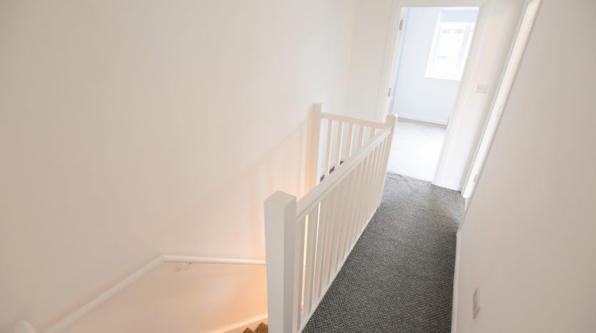 1 Bedroom  To Rent in Top Flat 64 Warwick Road, London, N18 