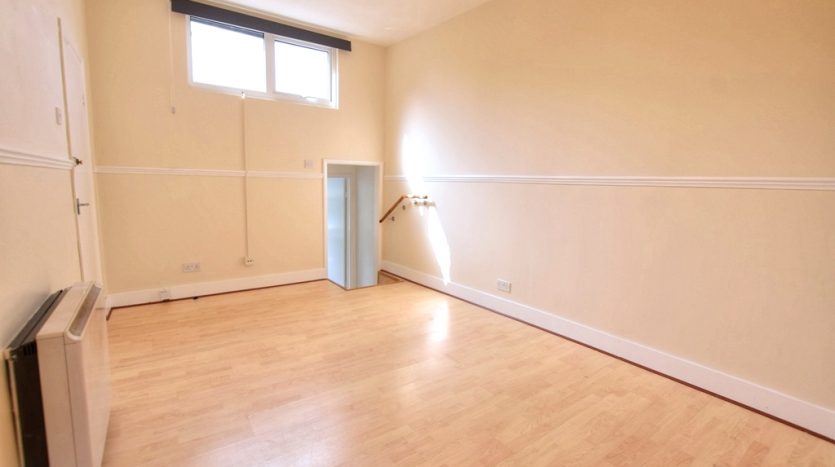 1 Bedroom Flat To Rent in 189a Well Street, London, E9 6