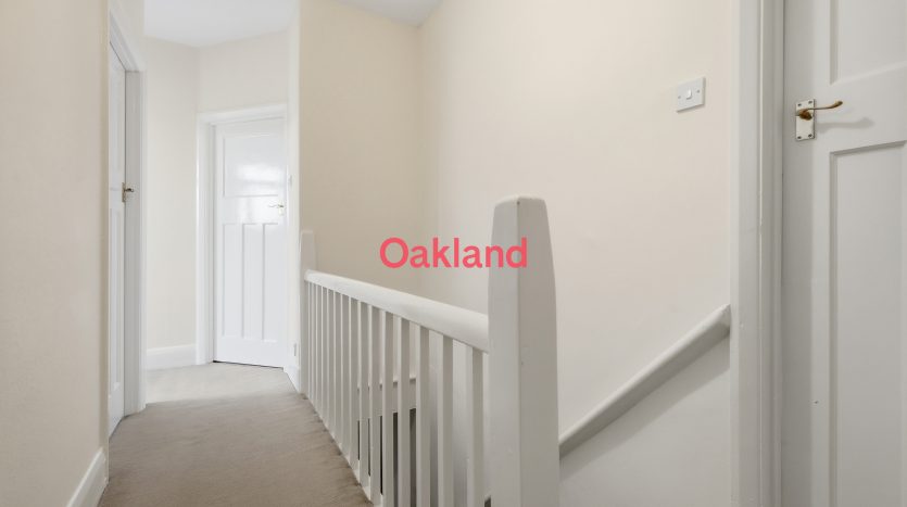 3 Bedroom Mid Terraced House For Sale in Inverness Drive, Ilford, IG6 