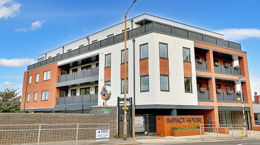 2 Bedroom Flat To Rent in Impact House 181-185 High Road, Chigwell, IG7 