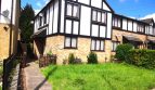2 Bedroom House To Rent in Grove Road, Romford, RM6 