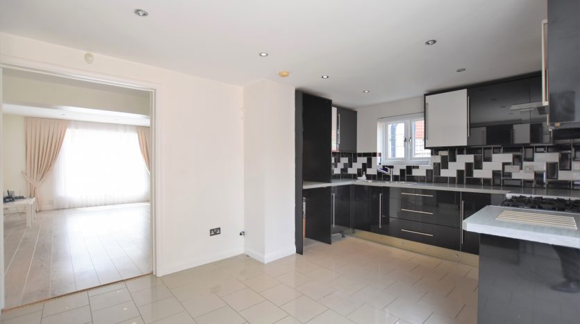 3 Bedroom Semi-Detached House To Rent in Huntsman Road, Ilford, IG6 