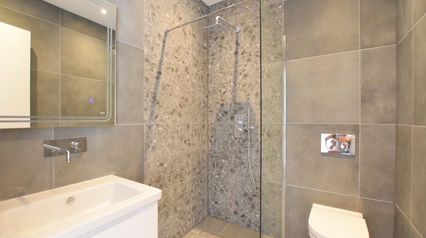 2 Bedroom Flat To Rent in Impact House 181-185 High Road, Chigwell, IG7 